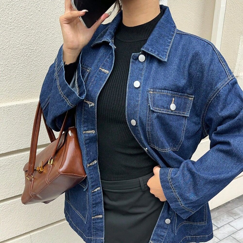 Dark Wash Casual Women's Denim Jacket with Waist Pocket - Picture 6 of 6